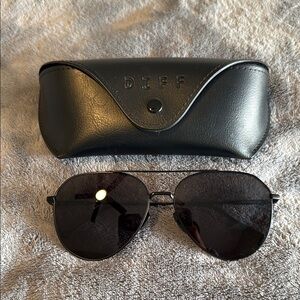 DIFF Black Aviator Sunglasses
